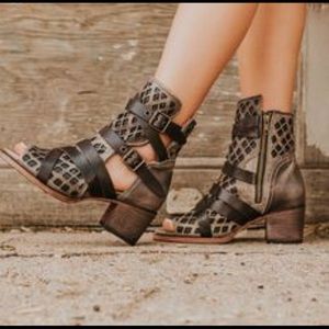 FreeBird, “Chelsey” Bootie